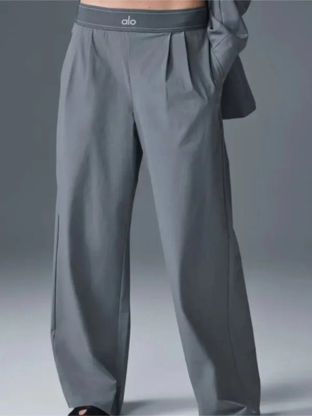 Alo Yoga Steel Gray Suit Up Trouser🌻Regular 30